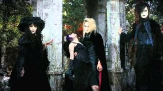 BLOOD - ＬＥＳ　ＬＩＴＡＮＩＥＳ　ＤＥ　ＳＡＴＡＮ