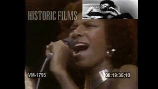 Natalie Cole -  I Can&#39;t Say No/Something&#39;s Got a Hold On Me