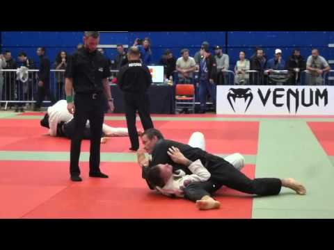 Richard Martin vs Ian Rossiter - IBJJF London Fall Open 2015 - Black Master 3 - Open
