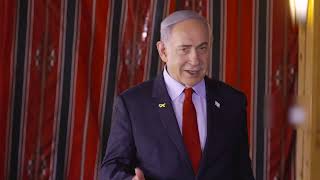 ראש הממשלה בנימין נתניהו בביקור ביחידת המבצעים המיוחדים של שירות הביטחון הכללי (עדכוני משרד ראש הממשלה) - התמונה מוצגת ישירות מתוך אתר האינטרנט יוטיוב. זכויות היוצרים בתמונה שייכות ליוצרה. קישור קרדיט למקור התוכן נמצא בתוך דף הסרטון