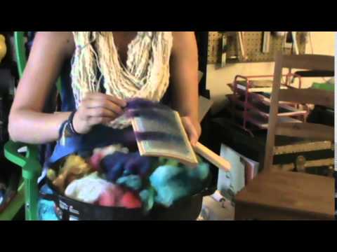 Tour De Fleece 2015 Day 11 Creating art batt style yarns on hand cards