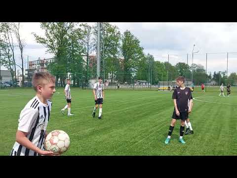 RKS MAZUR RADZYMIN  - UKS VARSOVIA ( 0 - 1 )  II  POŁOWA