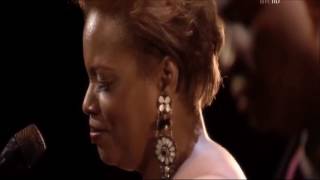 Dianne Reeves with Strings - I&#39;m In Love Again - Version Live