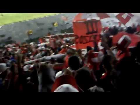 "Quiero ganar la Copa Libertadores" Barra: La Guardia Albi Roja Sur &bull; Club: Independiente Santa Fe &bull; País: Colombia