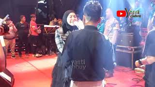 Download lagu Aku Dilahirkan Untuk Siapa ~ Selvy Anggraeni || Familys Group Muncul mp3