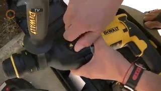 DeWALT D25144K - відео 2