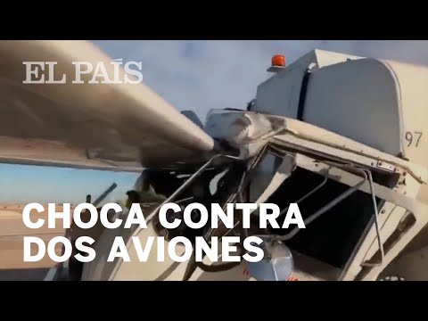 Un camión CHOCA contra dos AVIONES estacionados en el AEROPUERTO de Dallas-Fort Worth