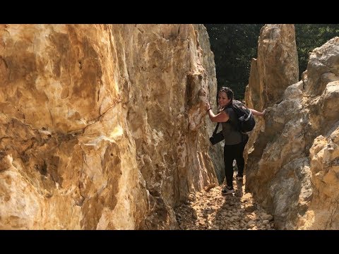 Photographing a secret bluff near Ottawa, Illinois