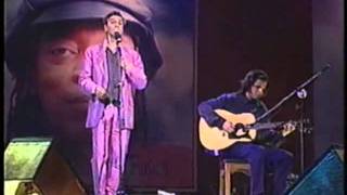 Milton Nascimento - A Terceira Margem do Rio na voz de Caetano Veloso ao vivo