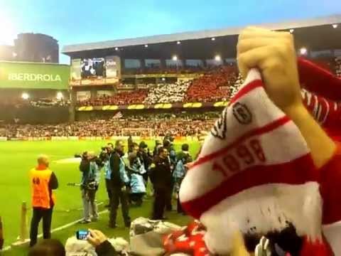 Himno del Athletic Club de Bilbao al comienzo del partido Athletic - Manchester United en San Mames