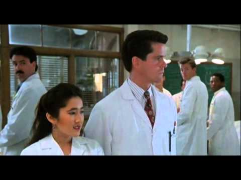 Corso di anatomia (1989) di Thom Eberhardt, con Matthew Modine, Daphne Zuniga