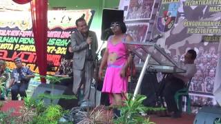 Download lagu VIRAL SYAHRINI KW ASAL MEDAN GOYANG PERUT PENONTON DI ACARA FKPPI SIANTAR. mp3