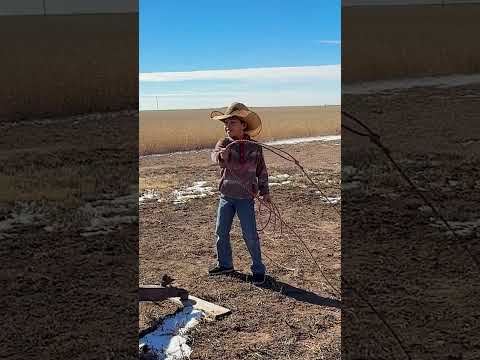 Roping Hack You Might Not Know! 🤠 Different Style Technique #texascowboykid #howtorope #rodeo
