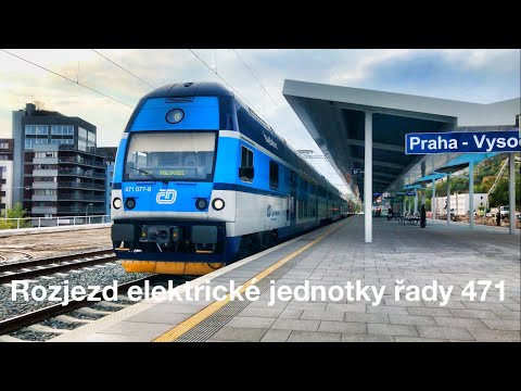 Rozjezd elektrické jednotky řady 471 “Cityelefant” ze stanice Praha-Vysočany
