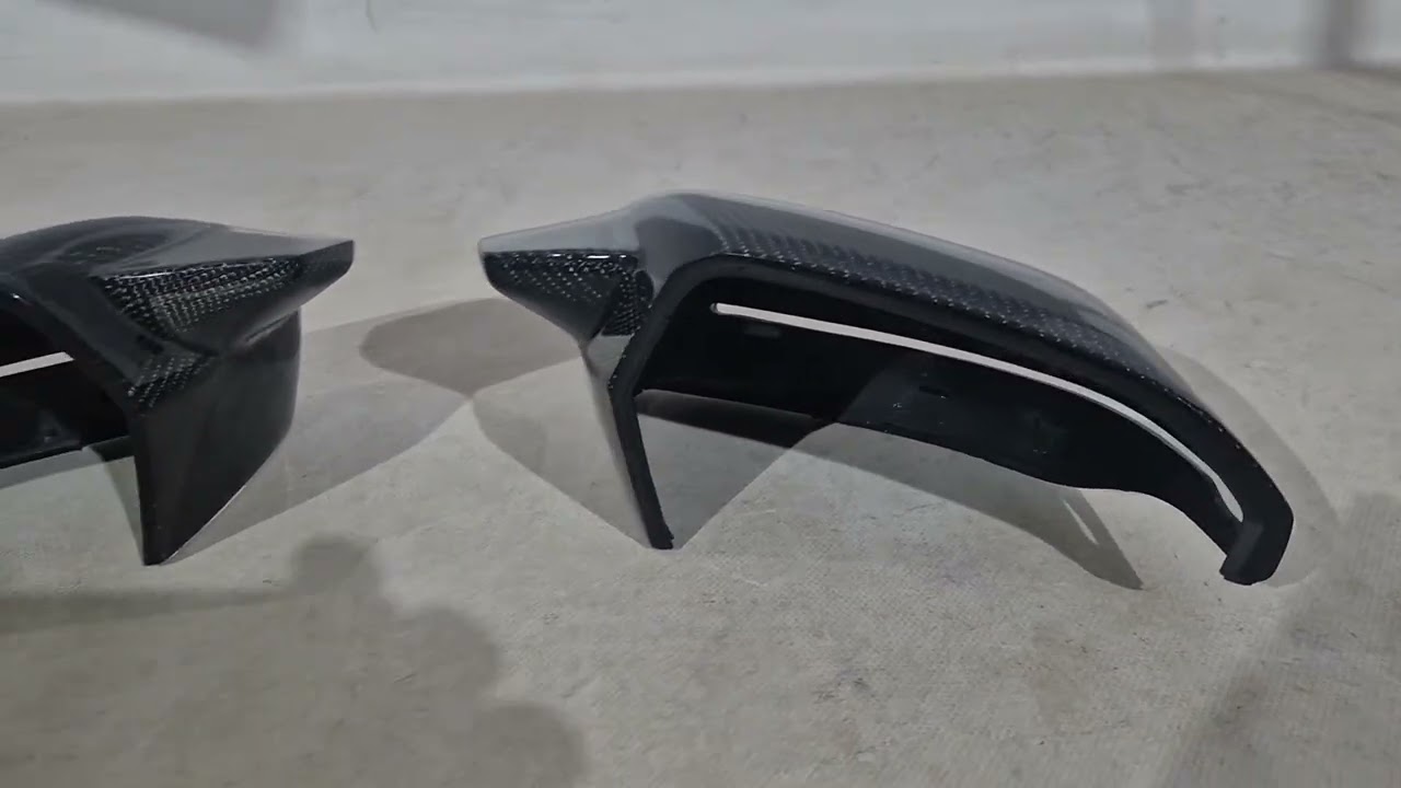 BMW 5/i5 Series G60/G60E/G61 2023- Nakładki Lusterek (Carbon) Video 1