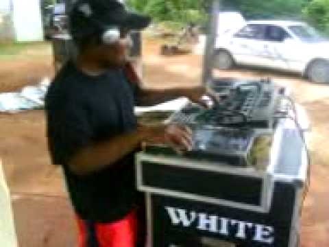 DJ Cromax mixing the Bellyas, Badda Badda and Da Joint riddims