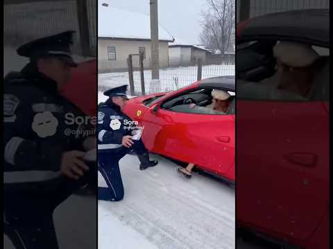 Poliția oprește Ferrari😂 #politia #ferrari #tanara #romania #control #viral #shorts #haos #comedie