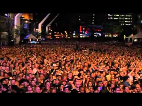 The Brian Setzer Orchestra Its Gonna Rock Cause Thats What I Do 2010.avi