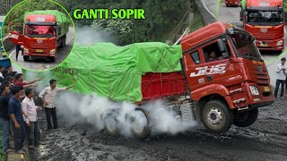 Download lagu VIRAL‼️ Aksi Heroik Sopir Truk Siba Surya Gantikan Teman Terjebak Disiksa Total di Sitinjau Lauik mp3 Download lagu VIRAL‼️ Aksi Heroik Sopir Truk Siba Surya Gantikan Teman Terjebak Disiksa Total di Sitinjau Lauik mp3
