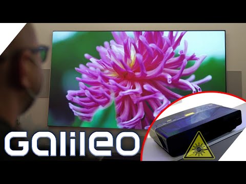 Laser TV Test: 100 inches - Better than a TV? | Galileo | ProSieben
