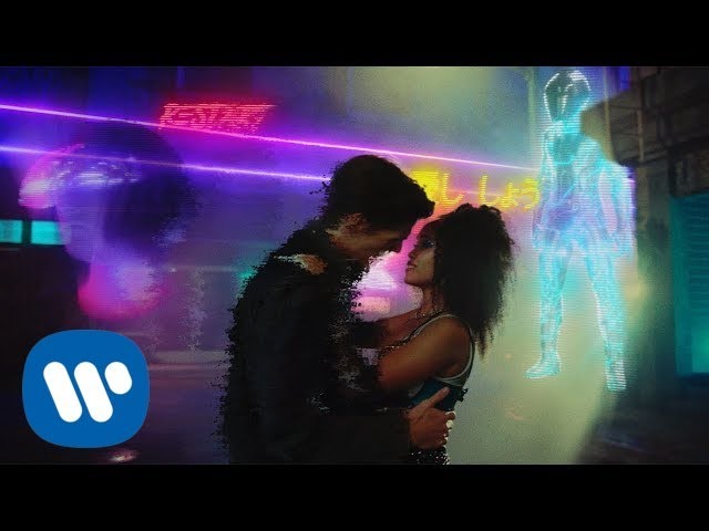Video zu 'Let's Love' ansehen