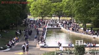 preview picture of video '休日の代々木公園の噴水周辺 Fountain Yoyogi Park holiday Japan Trip 2013 Tokyo'