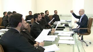 Սուրբ Էջմիածնի սարկավագաց երգչախումբը կոմիտասյան ծրագրով կմեկնի Եվրոպա