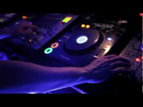 Luis Rondina & Alex Berti feat. Dot Comma - Break The Beat (Teaser)