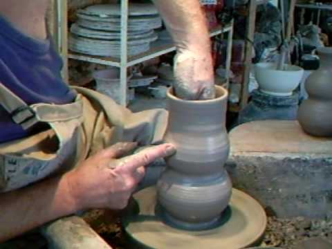 SIMON LEACH - Double bellied vase !!