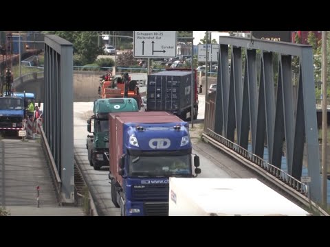 Container Vormeldung im Hamburger Hafen. TR02-Vormeldepflicht. Die Vorteile.