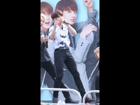 160604 방탄소년단(BTS) 정국(JungKook) - 불타오르네(Fire) @스마트가족 사랑의 날 캠페인(여의도 녹음수광장) / 직캠(Fancam) By 쵸리