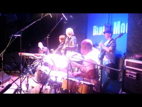 Paul Nelson live in Japan - with the Yonrico Scott band #2