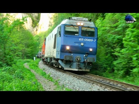GM 65-0989-7 cu/with Mecanic Super Engineer & IR1742 Train in Apuseni Mountains [Spring Edition]