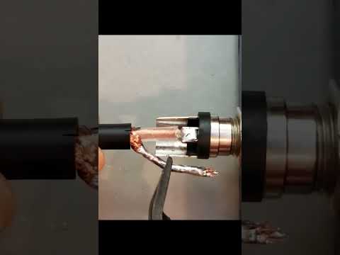 DIY Guitar Cable #guitar #diy #electronics #soldering #solderingiron #neutrik