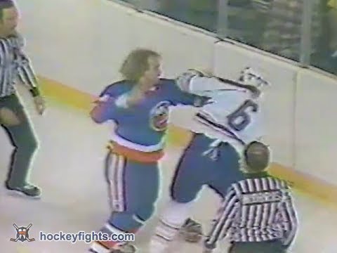 Bob Nystrom vs Jim Schoenfeld Oct 26, 1980