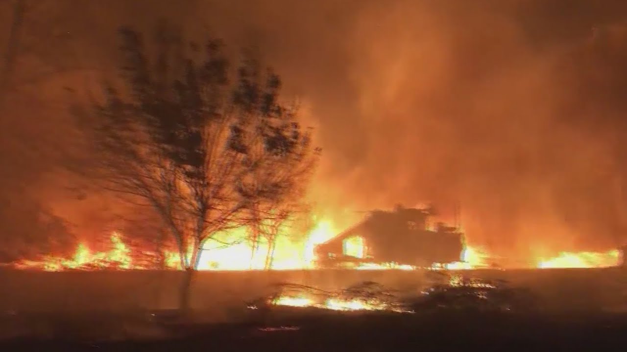 Families flee their homes as 4 fires rage in Clackamas County