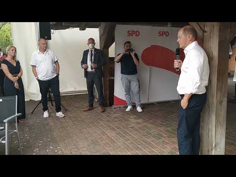 Bundeskanzler Olaf Scholz stellte sich den Fragen der Rathenower Bürger - 1