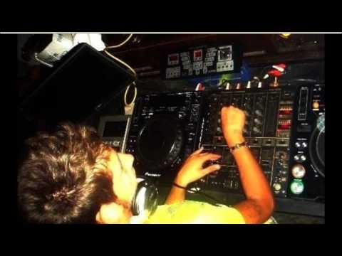 Dj Onur KABA vs.Cumhur HAMARAT - At Kendini Discolara 2012(REMIX)