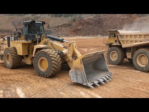Caterpillar 992G Wheel Loader Loading Caterpillar 777 Dumpers - Sotiriadis/Labrianidis Mining