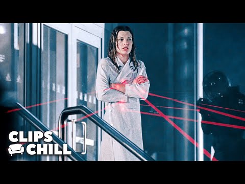 Nuclear Strike Destroys Everything In Raccoon City | Resident Evil: Apocalypse (Milla Jovovich)