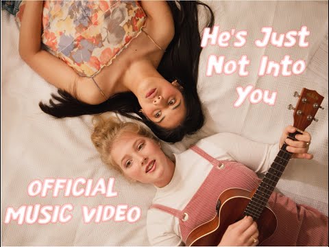 LILLI - He's Just Not Into You [Official Music Video]
