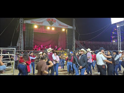 Grupo La Diferencia Rodeo Concierto en Palencia Guatemala