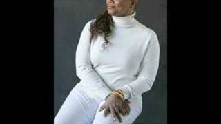 QUEEN LATFAH - WEEKEND LOVE