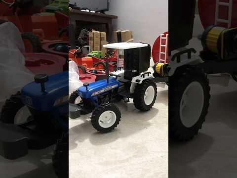 RC tractor Newholland 3630 4x4