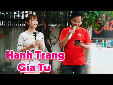 Chàng trai hát rong đường phố khiến em gái xinh đẹp say mê mệt│Hành Trang Giã Từ - Trường Le