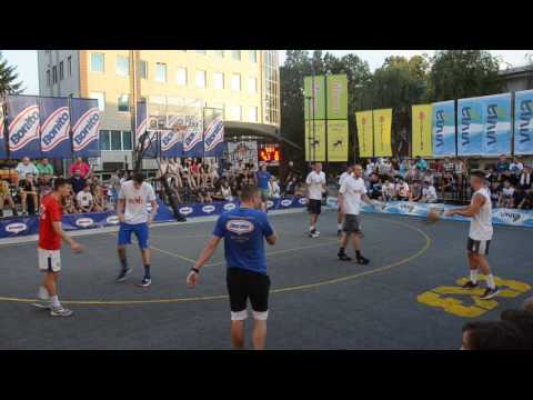 VIVIA 3X3 PRNJAVOR 2017: AS 31.OKTOBAR - TURISTIČKA ORG. TESLIĆ (13:12) POLUFINALE JUNIORI