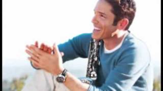 ♪♪  Dave Koz - This Guy&#39;s In Love With You  ♪♪