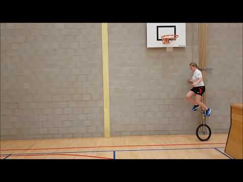 Niveau 3   Zelfstandig eenwieleren op de hoge vooruit