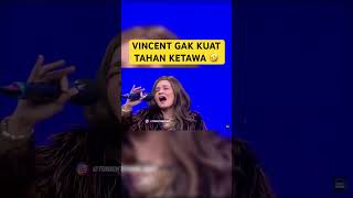 Download lagu Enzy sampe gak fokus nyanyi diketawain vincent😂#vincent #enzy #tonightshow mp3