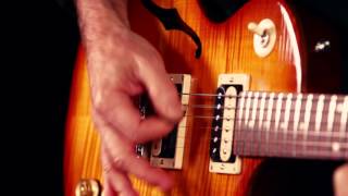 Gibson Les Paul Special  AAA Flame Top Semi Hollowbody Demo